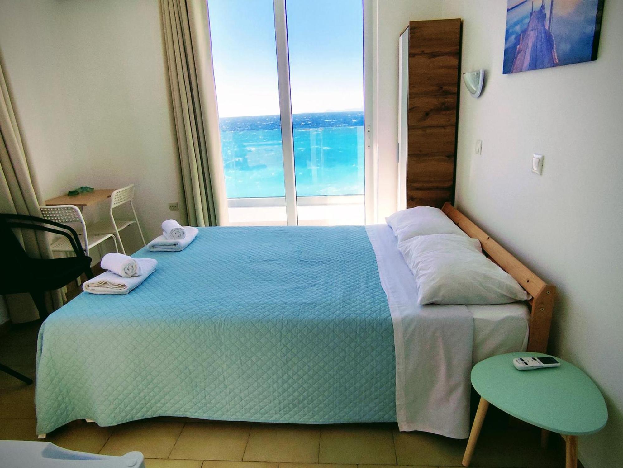 Lilian'S Seaview-Party Street-Youth Studios Rhodes City 외부 사진