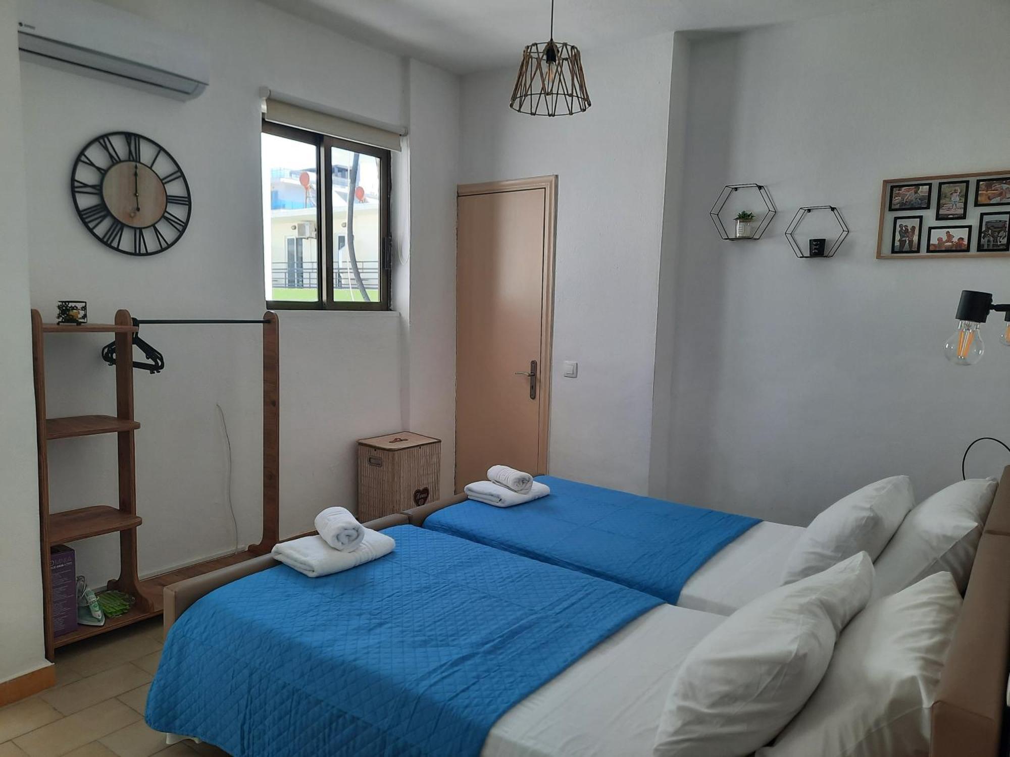 Lilian'S Seaview-Party Street-Youth Studios Rhodes City 외부 사진