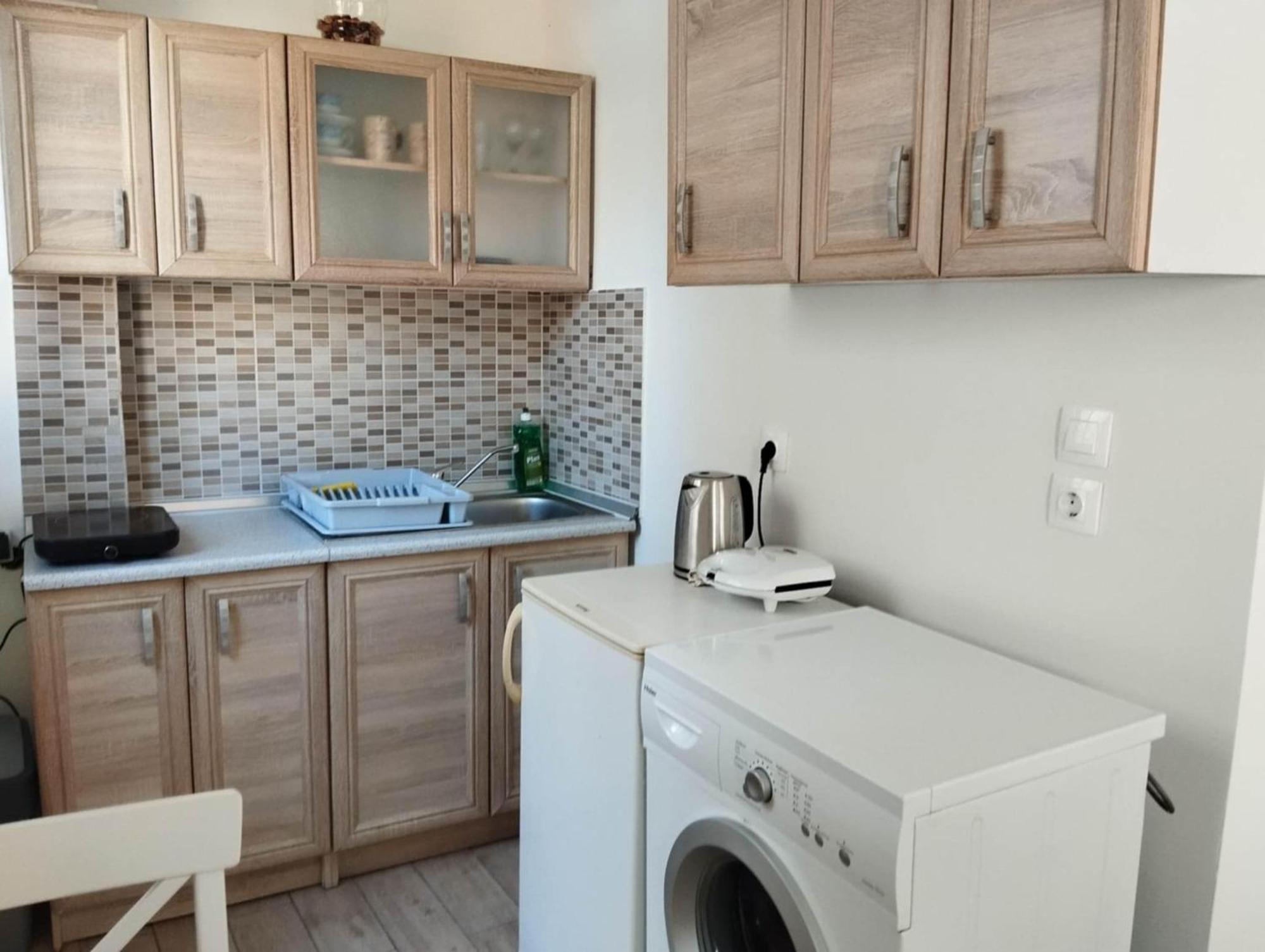 Lilian'S Seaview-Party Street-Youth Studios Rhodes City 외부 사진