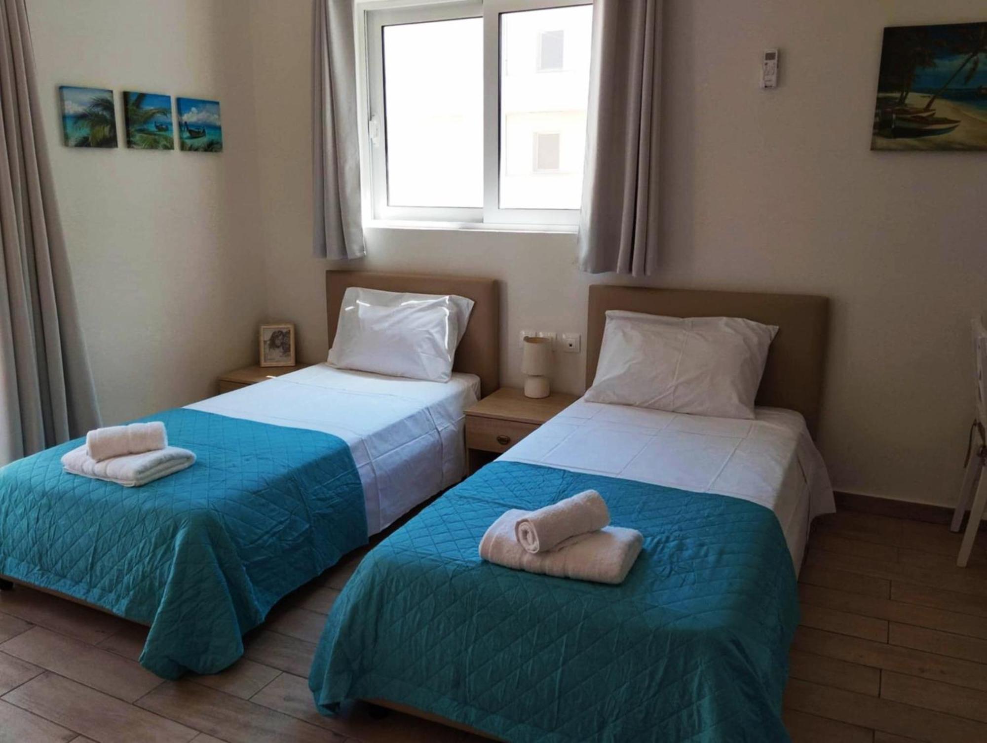 Lilian'S Seaview-Party Street-Youth Studios Rhodes City 외부 사진