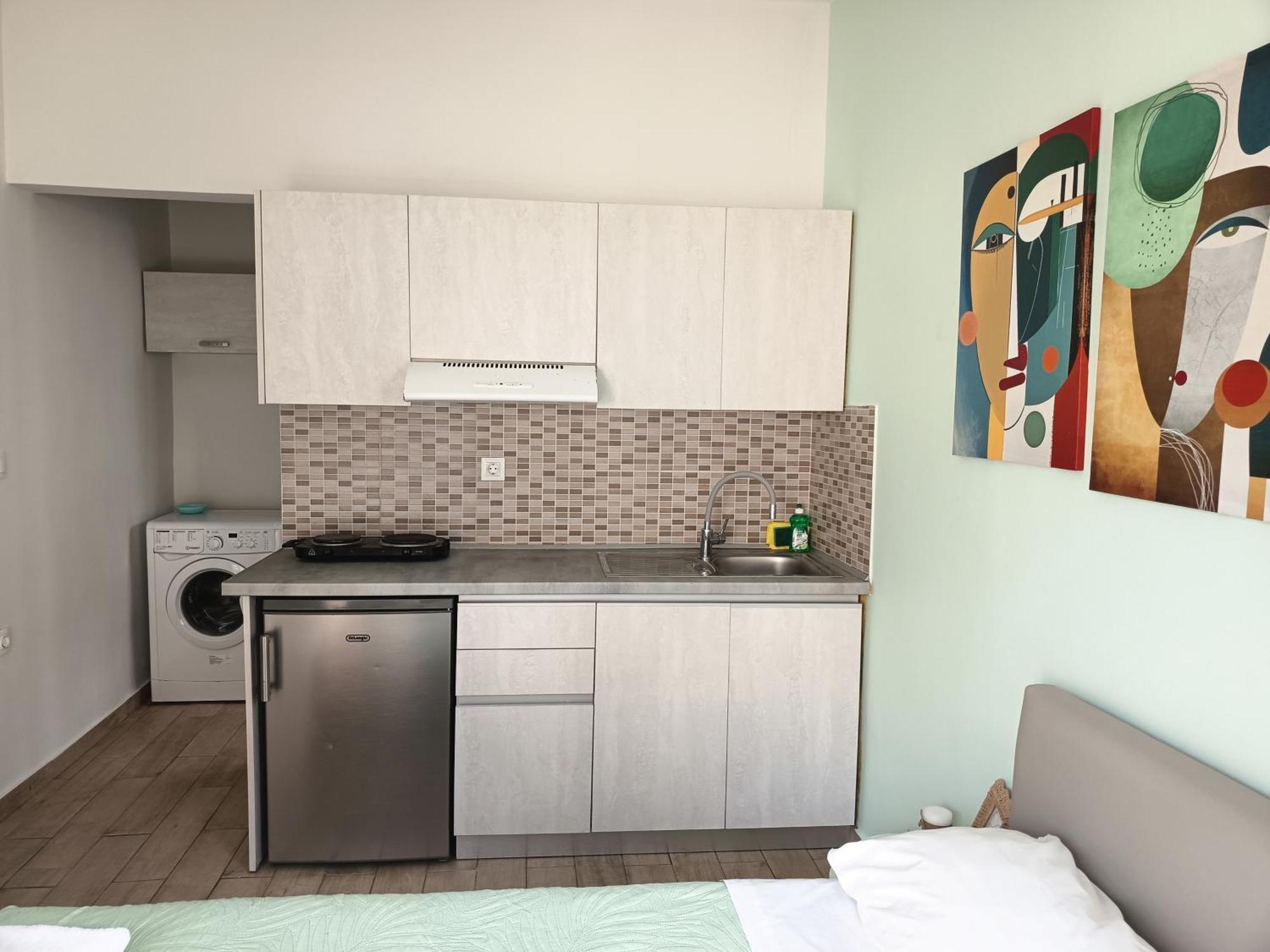 Lilian'S Seaview-Party Street-Youth Studios Rhodes City 외부 사진